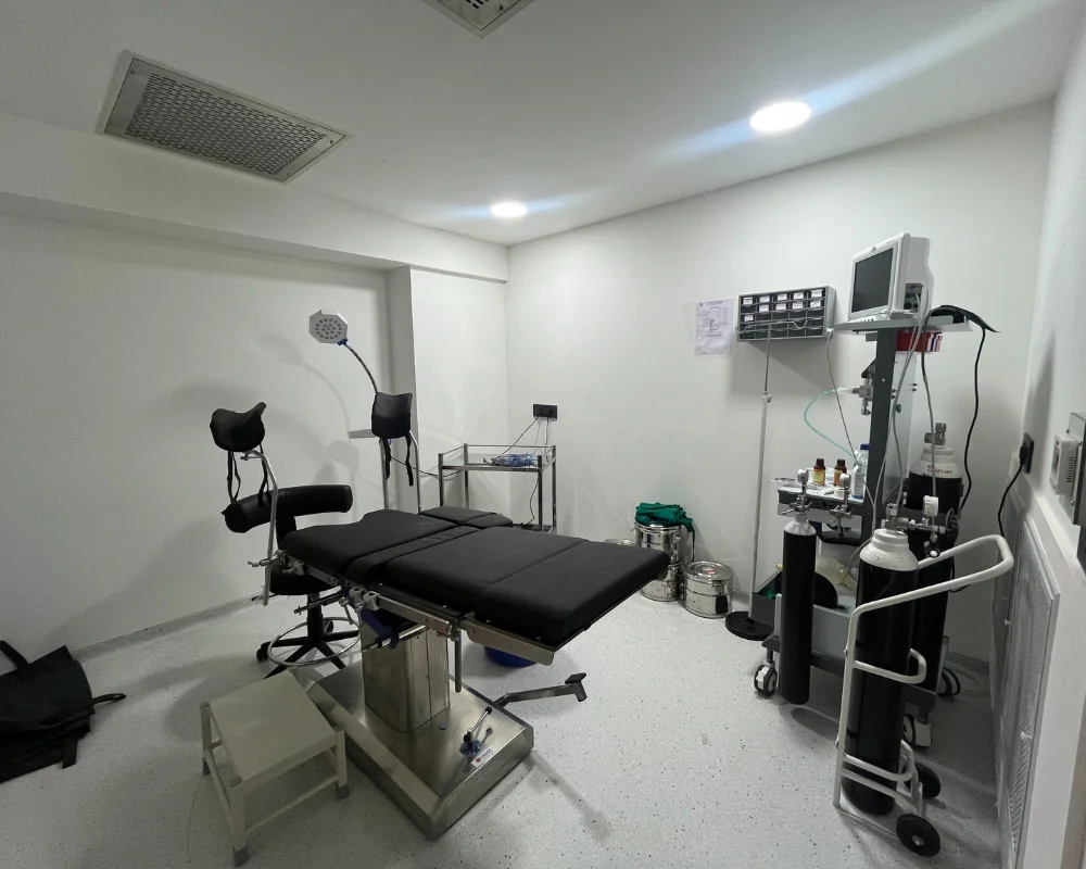 Procedure and minor operation theatre room